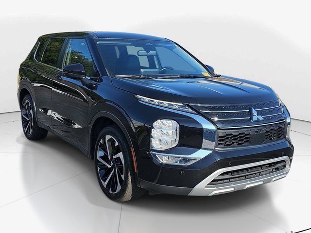 Used 2024 Mitsubishi Outlander SE FWD 360° Tour