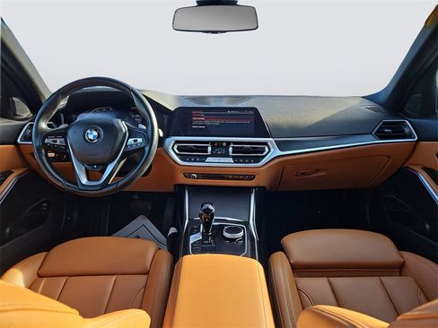 Used 2022 BMW 330i xDrive Sedan w/ Driving Assistance Package image 11