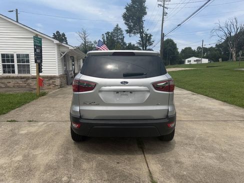 Used 2021 Ford EcoSport SE FWD image 6