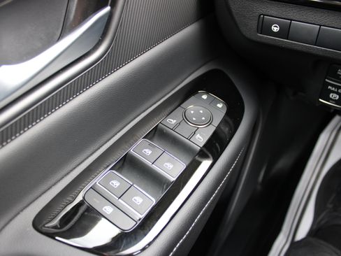 Certified 2025 Nissan Murano SV AWD/4WD image 26