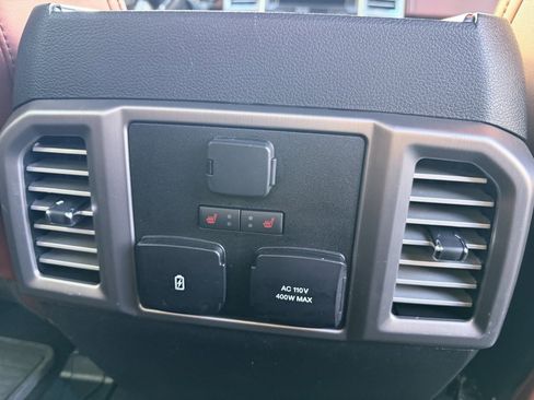 Used 2018 Ford F150 Platinum w/ Equipment Group 701A Luxury image 14