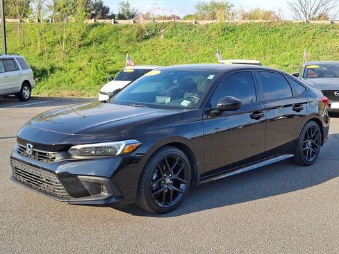 Used 2023 Honda Civic Sport image 3