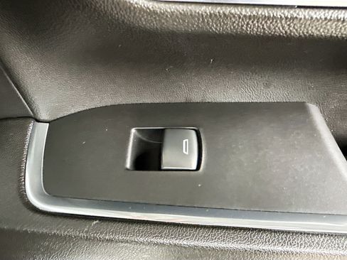 Used 2024 Chevrolet Silverado 2500 LT image 30