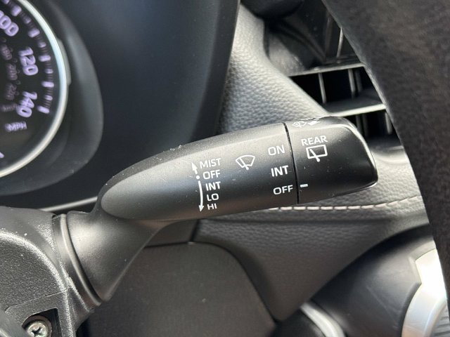 Used 2022 Toyota RAV4 LE AWD/4WD image 25