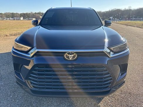 Used 2025 Toyota Grand Highlander AWD image 6