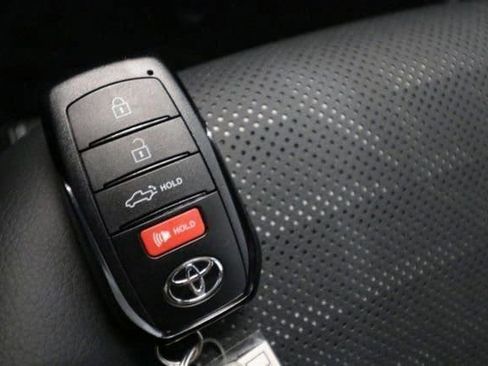 New 2025 Toyota Tacoma TRD Off-Road image 32