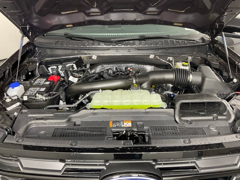 New 2027 Ford Expedition Max Active RWD image 9