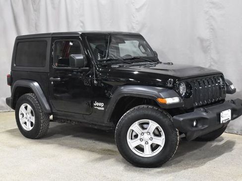 Used 2020 Jeep Wrangler Sport S image 4