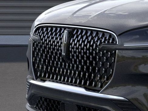 New 2026 Lincoln Aviator Premiere image 17