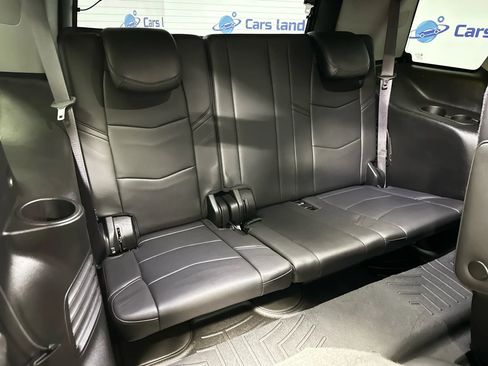 Used 2016 Cadillac Escalade Luxury image 22