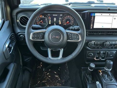 New 2026 Jeep Wrangler Unlimited Sahara AWD/4WD image 13