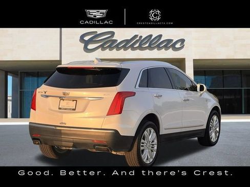 Used 2018 Cadillac XT5 Premium Luxury FWD image 3