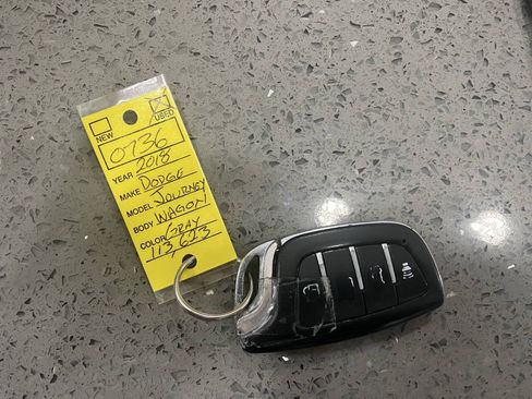 Used 2018 Dodge Journey SXT w/ Premium Group FWD image 5
