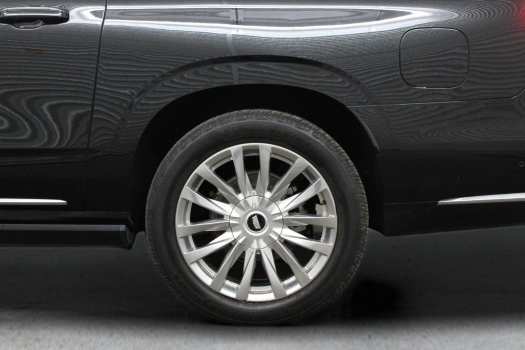 Used 2023 Cadillac Escalade ESV Premium Luxury w/ Performance Package AWD/4WD image 8
