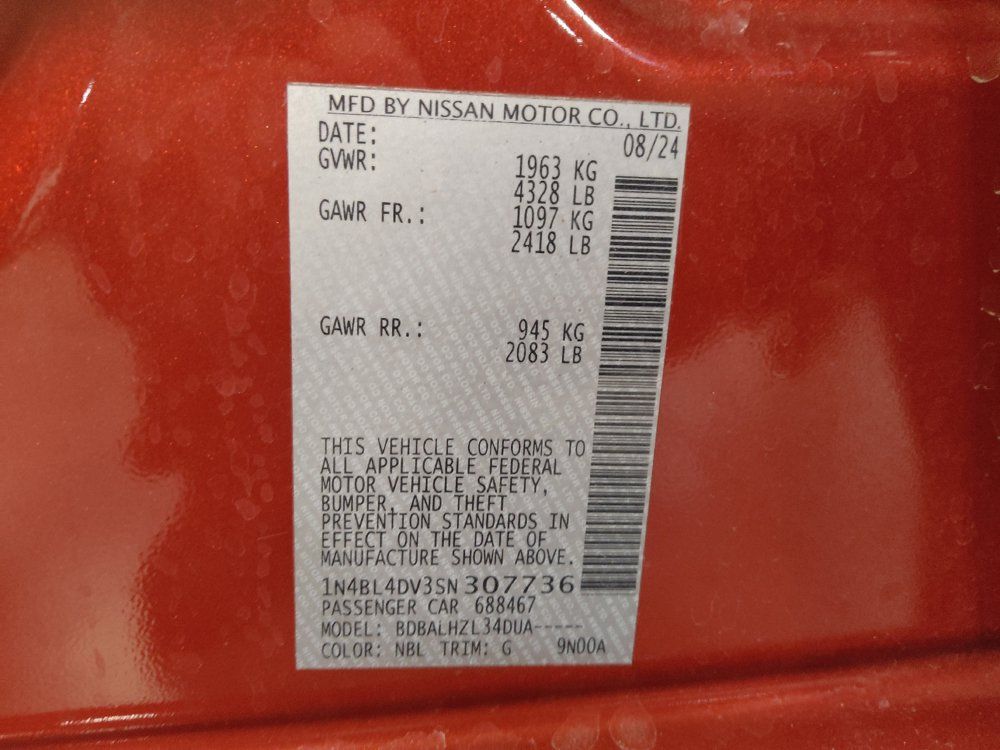 Used 2025 Nissan Altima 2.5 SV FWD image 33