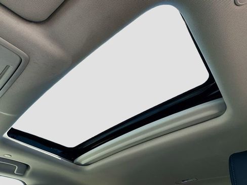 Used 2024 Honda CR-V EX-L image 21