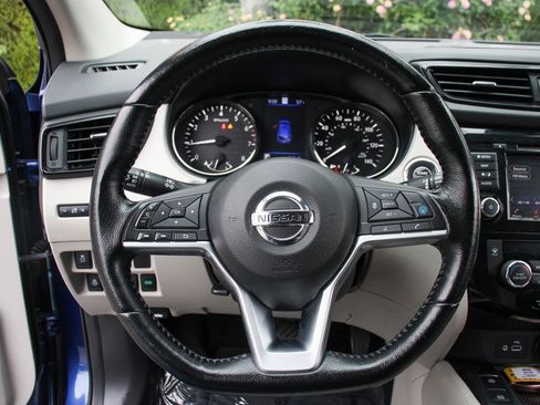 Used 2020 Nissan Rogue Sport SL w/ Premium Package image 20