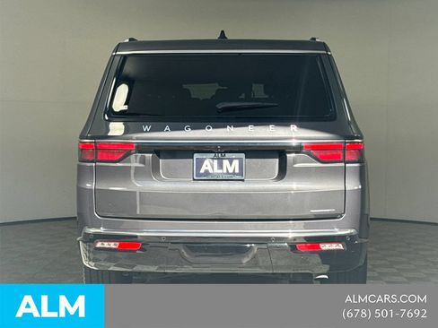 Used 2024 Jeep Wagoneer Series II w/ Flexible Seating Group AWD/4WD image 7