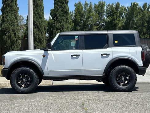 New 2026 Ford Bronco Badlands AWD/4WD image 7