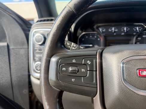 Used 2022 GMC Sierra 2500 AT4 w/ Driver Alert Package I AWD/4WD image 33