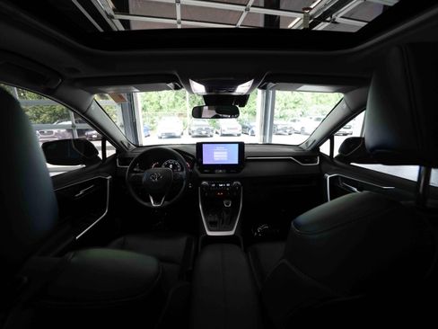 Used 2023 Toyota RAV4 XLE Premium AWD/4WD image 19
