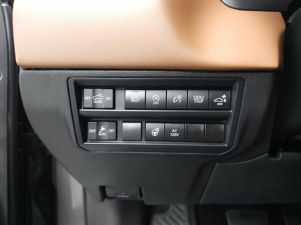 Used 2025 Toyota Tundra 1794 Edition AWD/4WD image 9