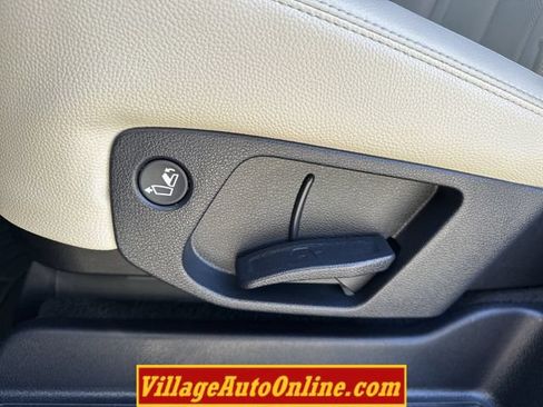 Used 2022 Hyundai Palisade SEL w/ Premium Package AWD/4WD image 36