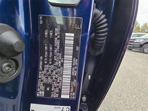 Used 2020 Toyota 4Runner TRD Off-Road Premium image 35