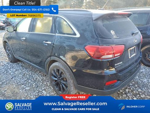 Used 2019 Kia Sorento S image 3