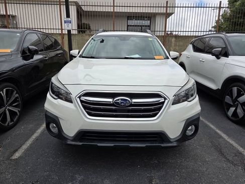 Used 2019 Subaru Outback 2.5i Limited AWD/4WD image 2