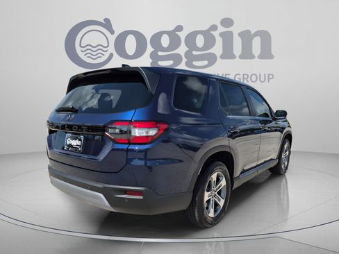 Certified 2025 Honda Pilot EX-L image 6