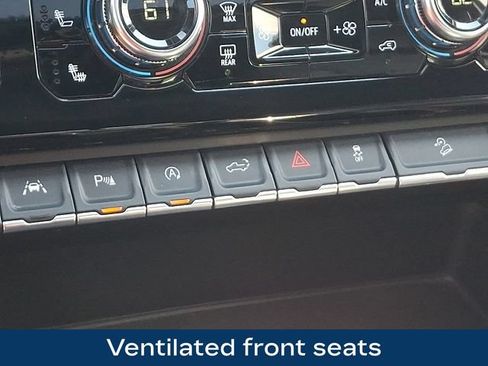 Used 2025 GMC Sierra 1500 Denali AWD/4WD image 17