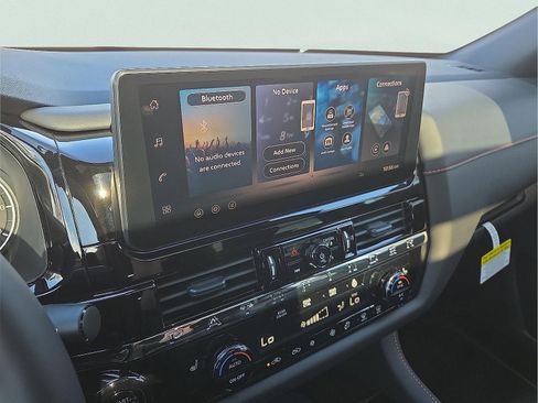 New 2026 Nissan Pathfinder Rock Creek image 18