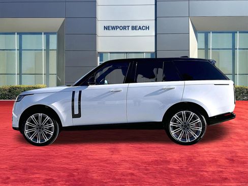 New 2026 Land Rover Range Rover SE AWD/4WD image 2