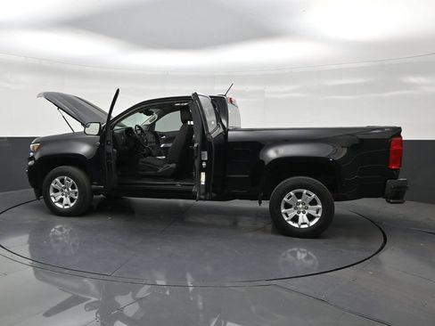 Used 2022 Chevrolet Colorado LT RWD image 29