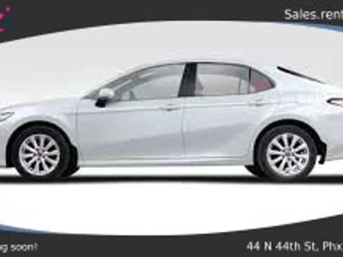 Used 2024 Toyota Camry LE FWD image 2