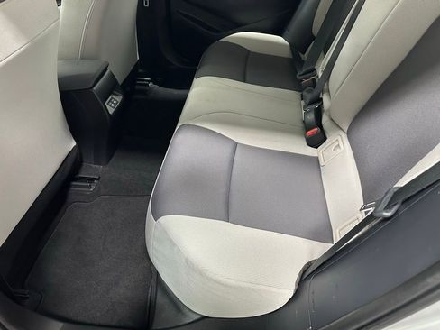 Used 2025 Toyota Corolla LE image 44