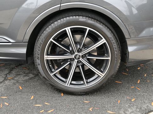 Used 2020 Audi SQ7 Prestige w/ Prestige Package image 10