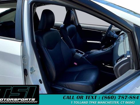 Used 2013 Toyota Prius Three image 7
