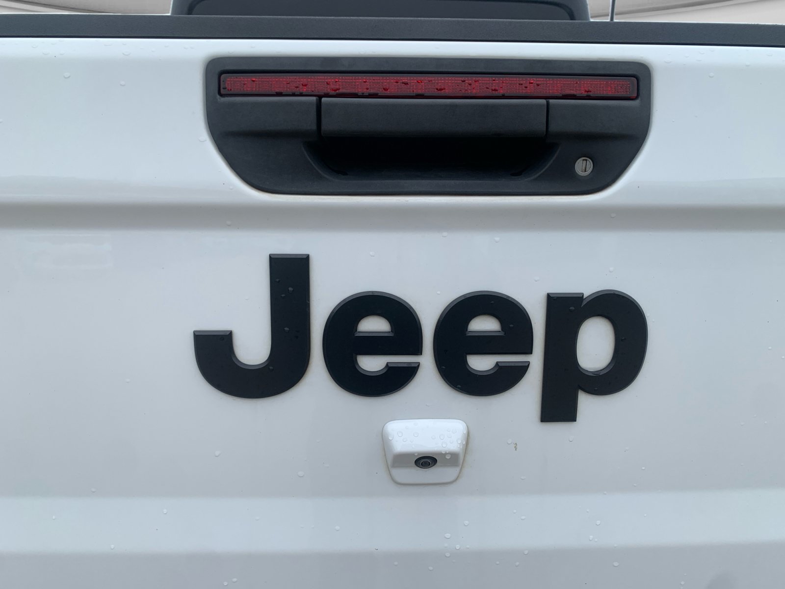 Used 2024 Jeep Gladiator Sport AWD/4WD image 11