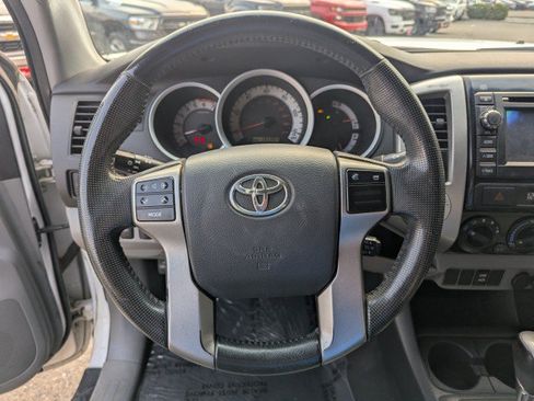 Used 2013 Toyota Tacoma 4x4 Double Cab w/ SR5 Pkg image 12