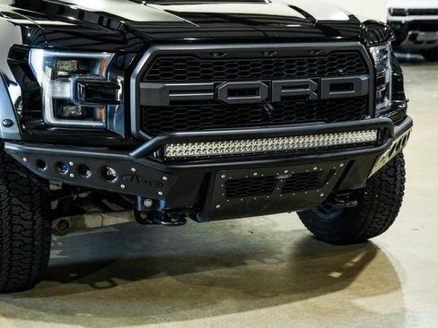 Used 2018 Ford F150 Raptor w/ Equipment Group 802A Luxury AWD/4WD image 22