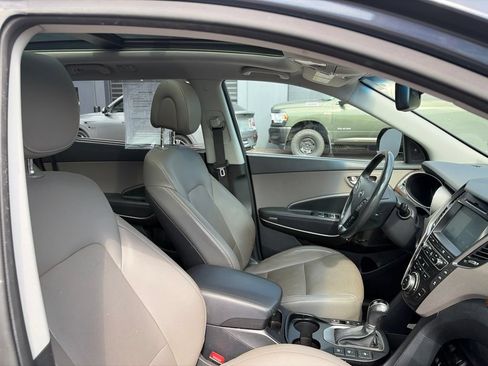 Used 2018 Hyundai Santa Fe AWD w/ SE Ultimate Tech Package 03 image 9