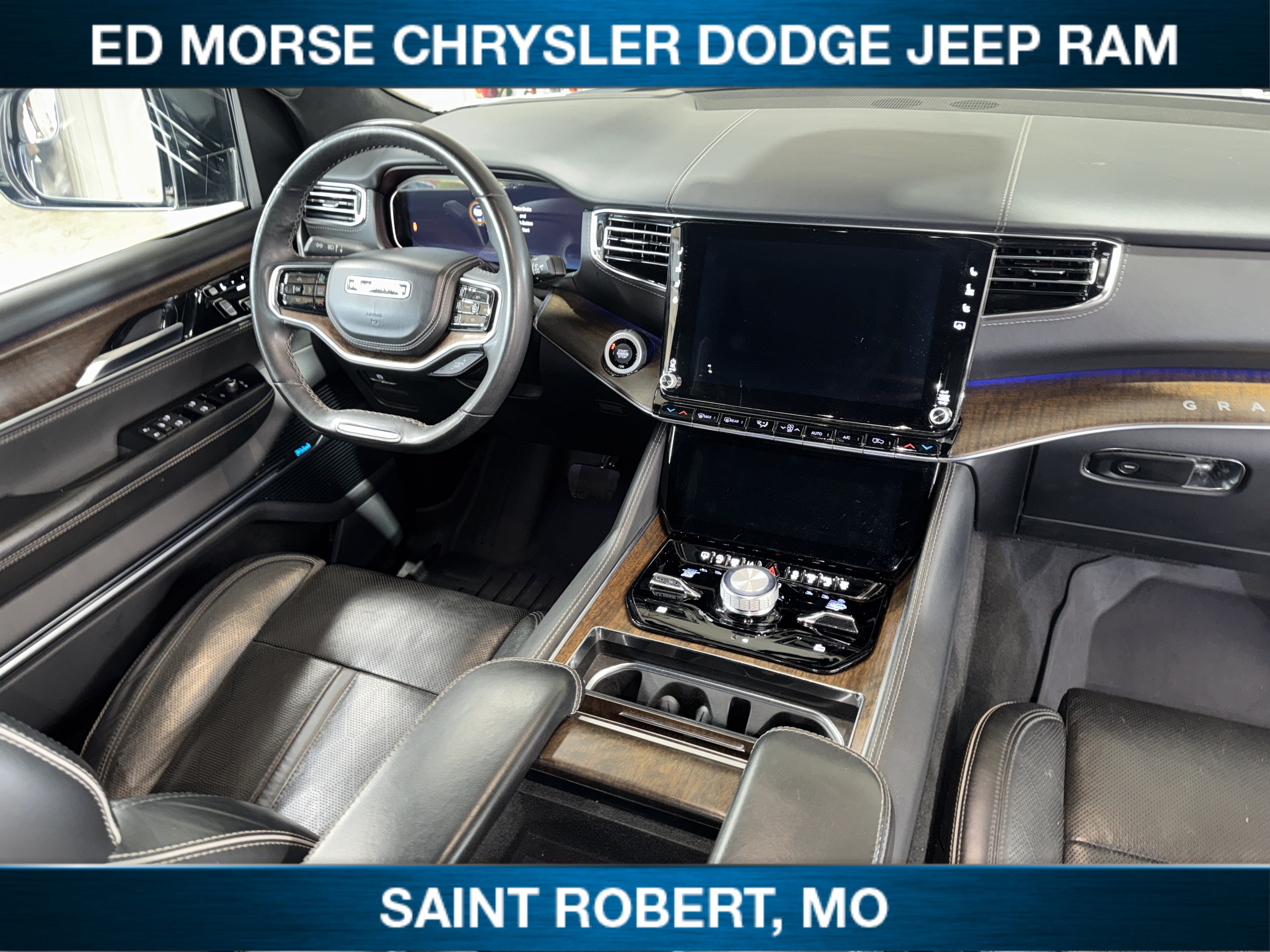 Used 2023 Jeep Grand Wagoneer L Series II AWD/4WD image 37