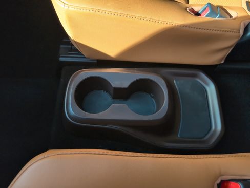 Used 2020 Toyota Highlander Platinum image 10