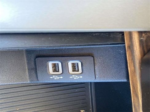 Certified 2019 Ford F150 Lariat w/ FX4 Off-Road Package image 32