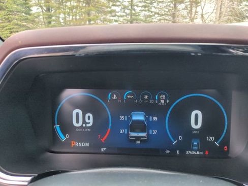 Certified 2022 Ford F150 Lariat w/ Equipment Group 502A High image 36