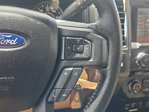 Used 2015 Ford F150 XLT w/ Equipment Group 302A Luxury RWD image 17