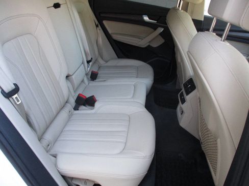 Used 2023 Audi Q5 2.0T Premium Plus w/ Premium Plus Package AWD/4WD image 76