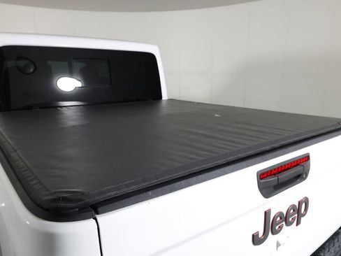 Used 2020 Jeep Gladiator Rubicon AWD/4WD image 7